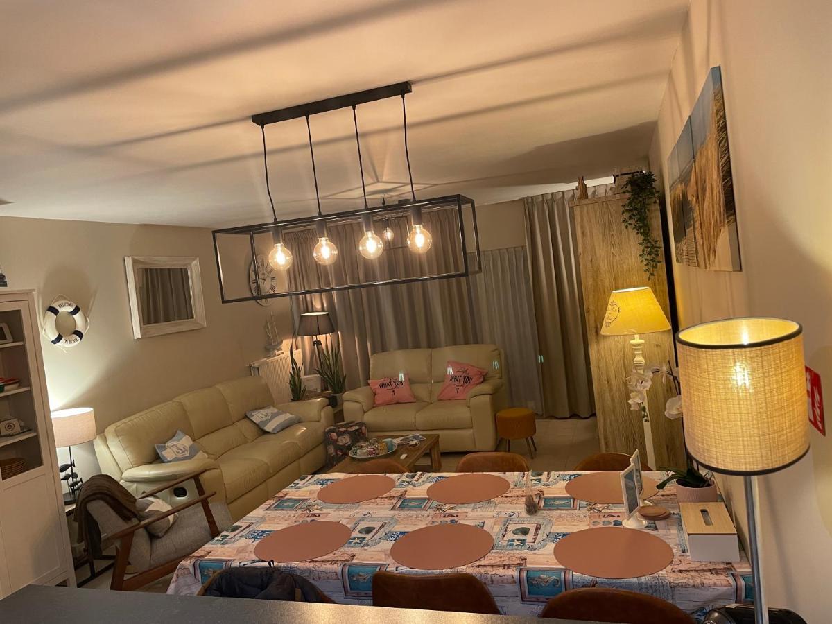 Des Ambassadeurs Apartment Blankenberge Bagian luar foto